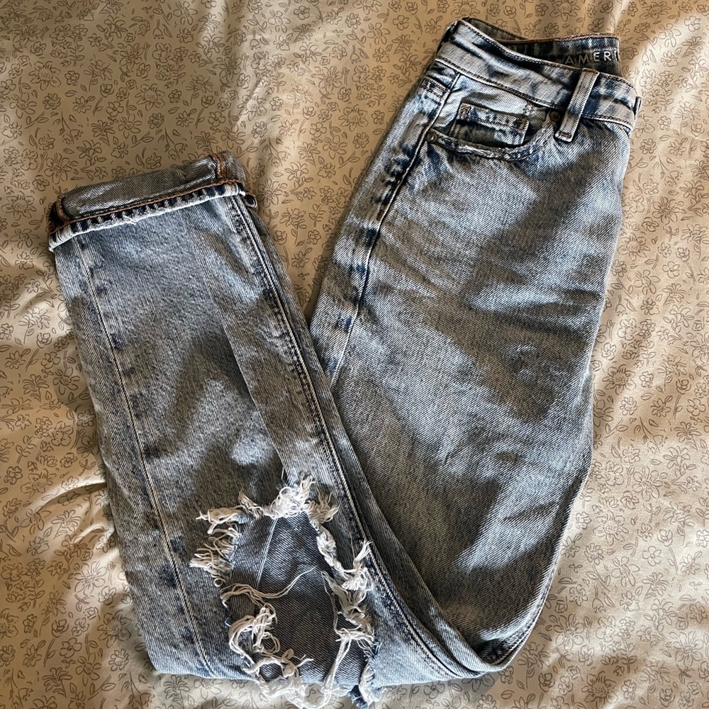 American Eagle Mom Jeans